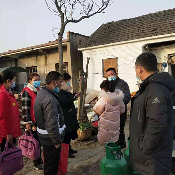 慎城鎮(zhèn)村嫂李成俊，周靜制止紅白事大操大辦.jpg