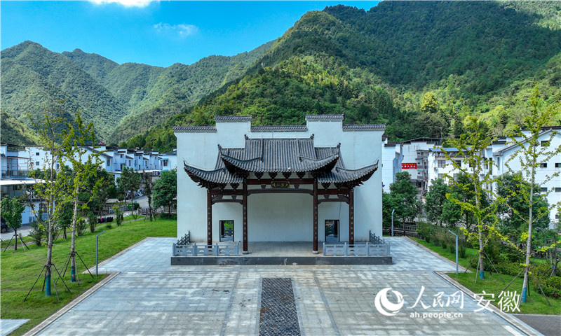 新火村村景。人民網(wǎng)記者 陶濤攝